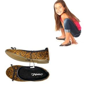 NWT Crochet Brown Leopard Suede Ballet Flats 12